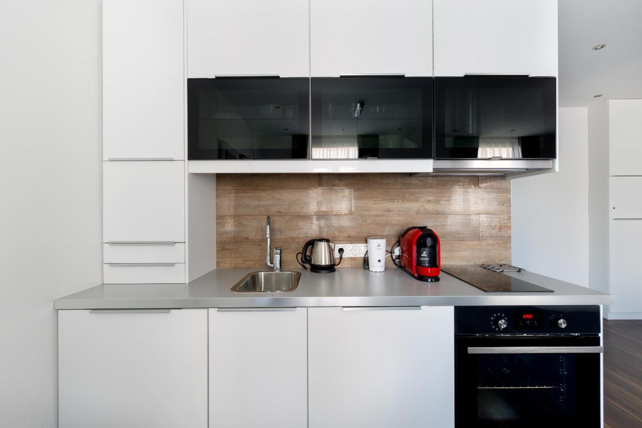 Budapest Central Square 2 Bedrooms Suite - Michaelides Voeroesmarty Square Residences Exteriör bild