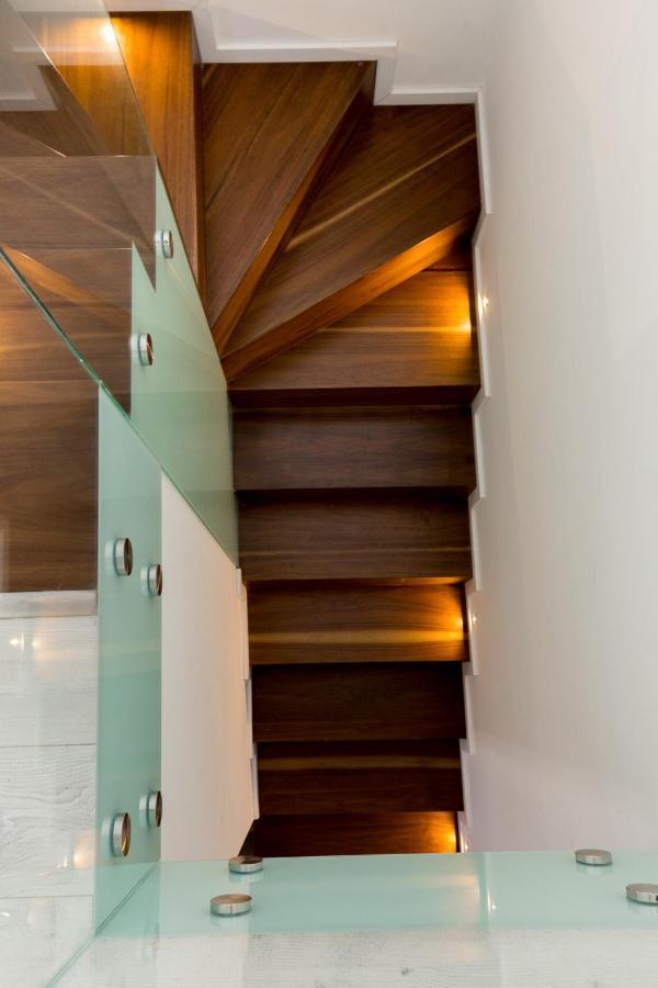 Budapest Central Square 2 Bedrooms Suite - Michaelides Voeroesmarty Square Residences Exteriör bild